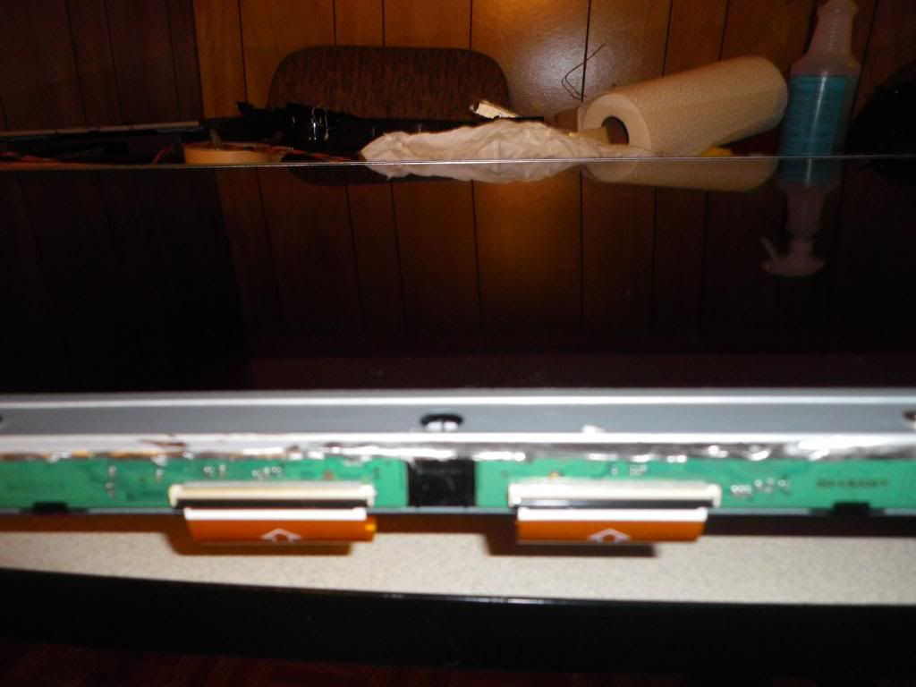 40LEDmetalframewithbacklightLEDstrip2_zp