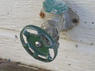 Outside faucet leak - DoItYourself.com Community Forums