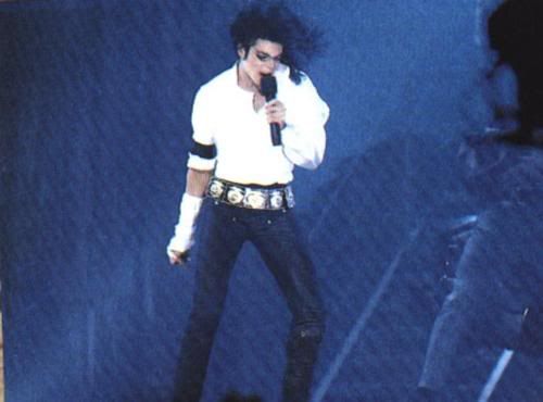MichaelJacksonDangerousTourgiveinto.jpg
