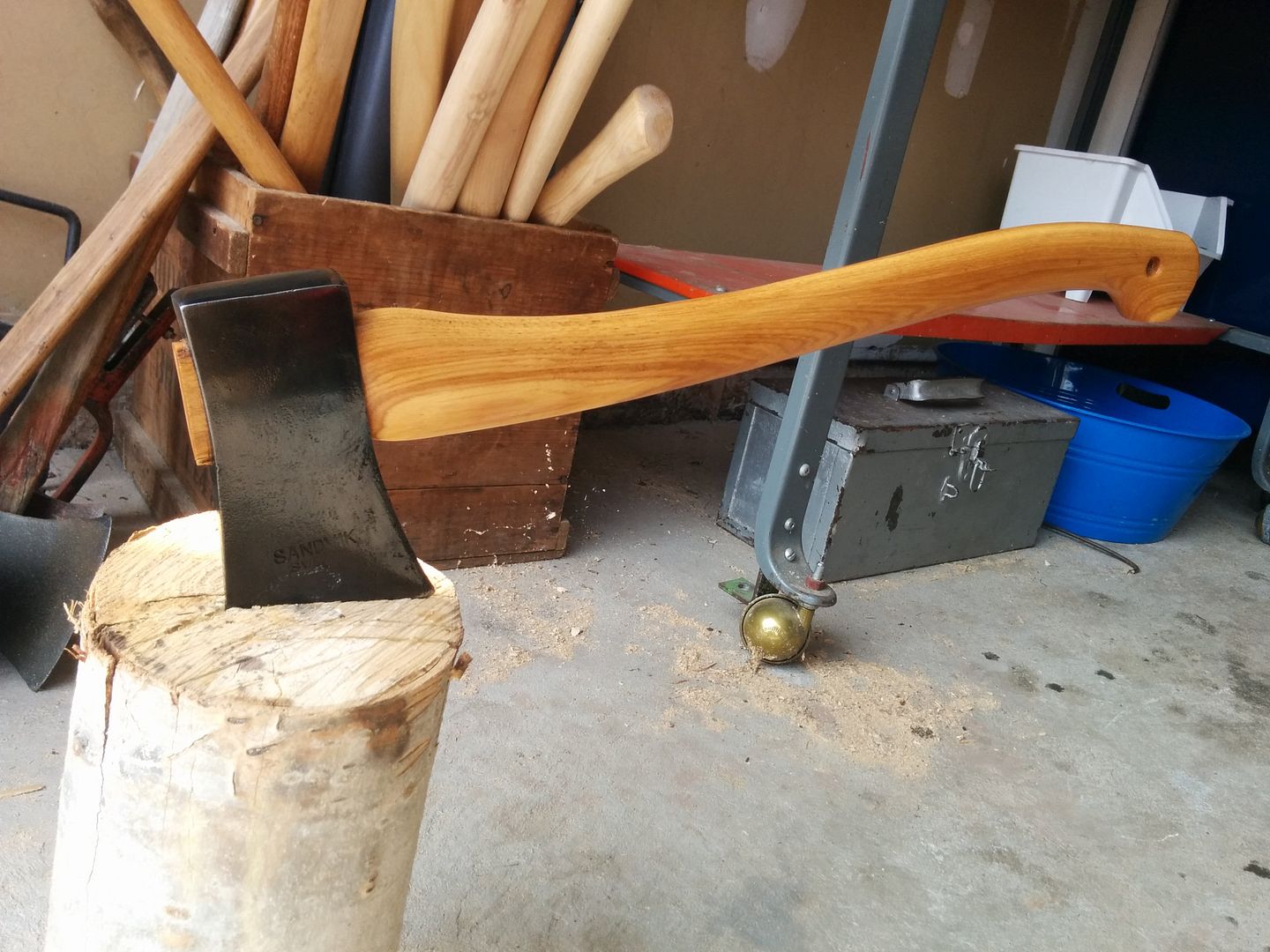 Sandvik Hatchet Refurb 1.25 lb 20" Handle Bushcraft USA Forums