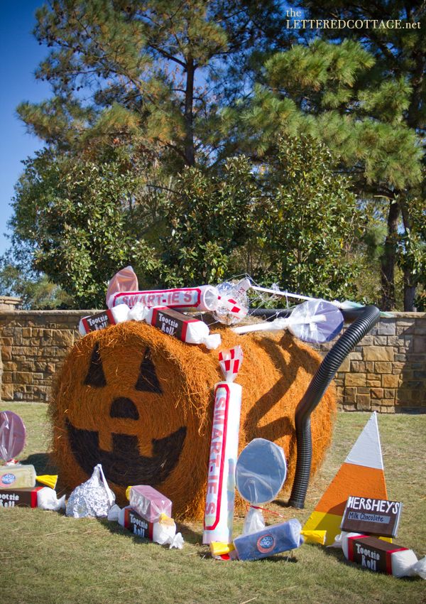 Halloween Hay Bales | The Lettered Cottage