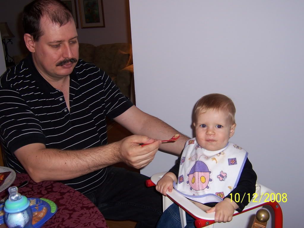 Daddy on dining duty