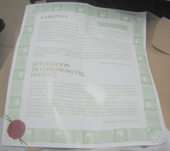  taken from AUCTION ITEM, come with normal box and certificate.