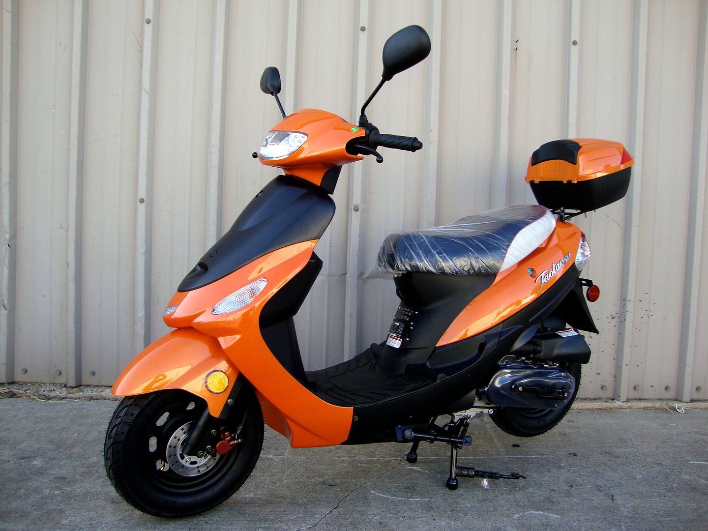 Sterling Silver 2012 49CC GAS MOPED SCOOTER under 50cc Street Legal