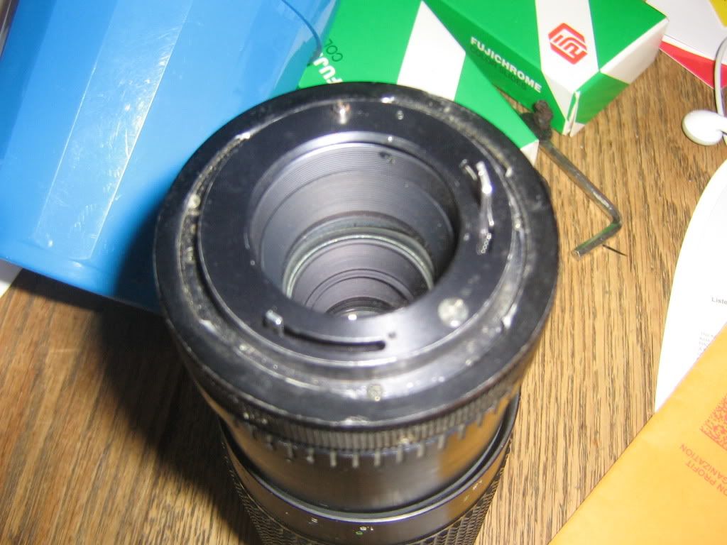 IMAGE: http://i268.photobucket.com/albums/jj8/bragosta/Lens007.jpg