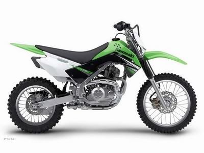 KLX 140 KLX 150 nantinya nggak beda jauh dengan KLX 140 ini. Mesin dipadatkan jadi 150 cc plus perlengkapan standar jalan raya.