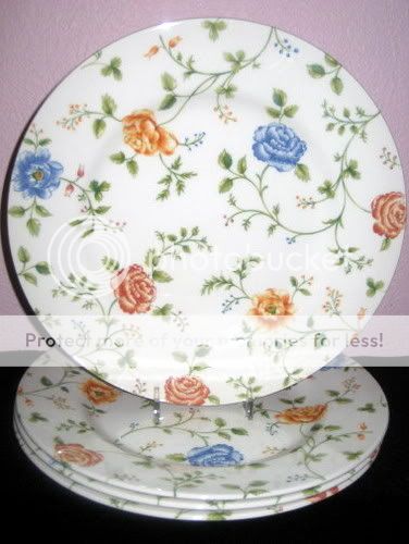 Queens ROSE CHINTZ Dinner Plates Made in England  